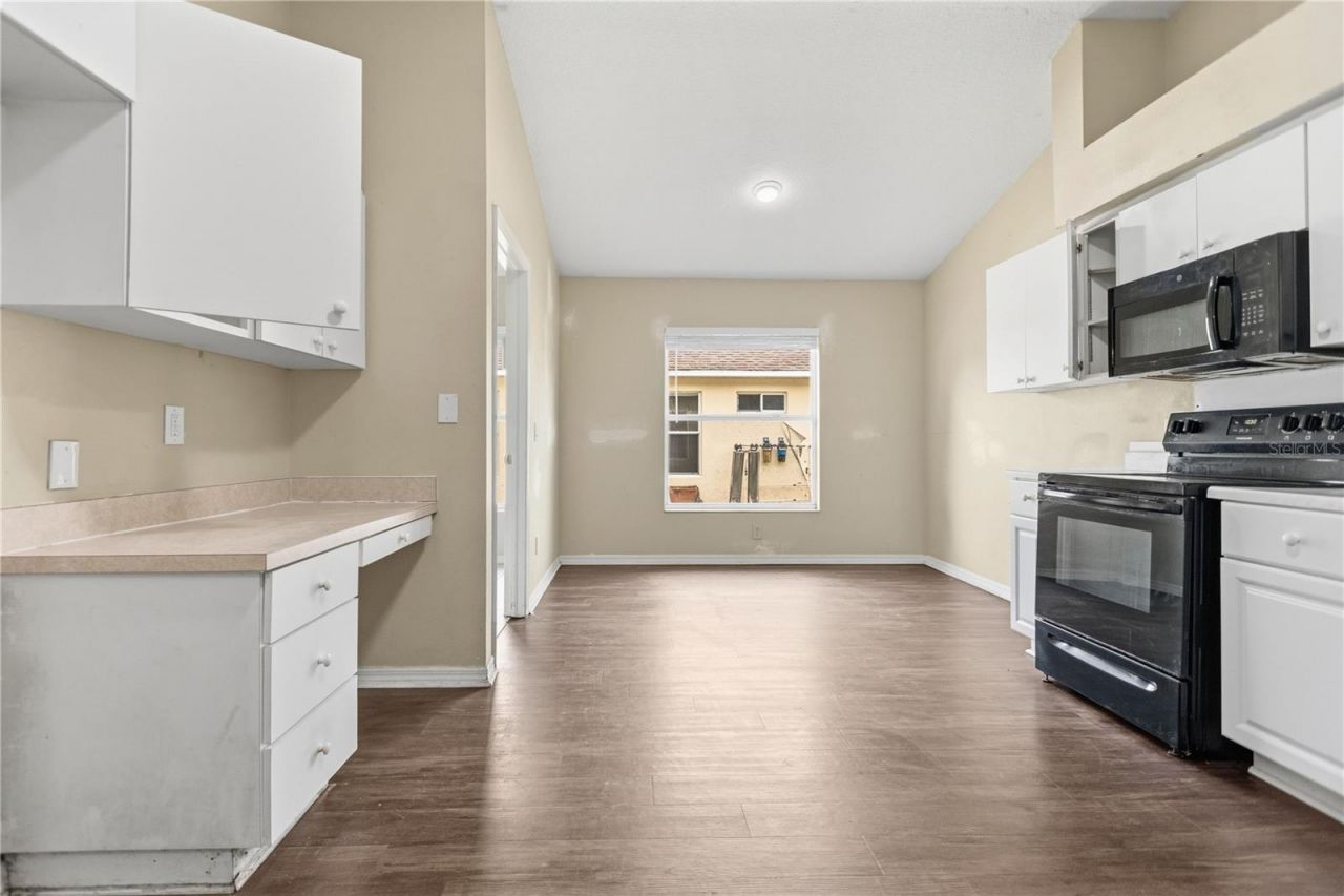 1422 Lake Shore Ranch Drive, Seffner, FL 33584 Photo