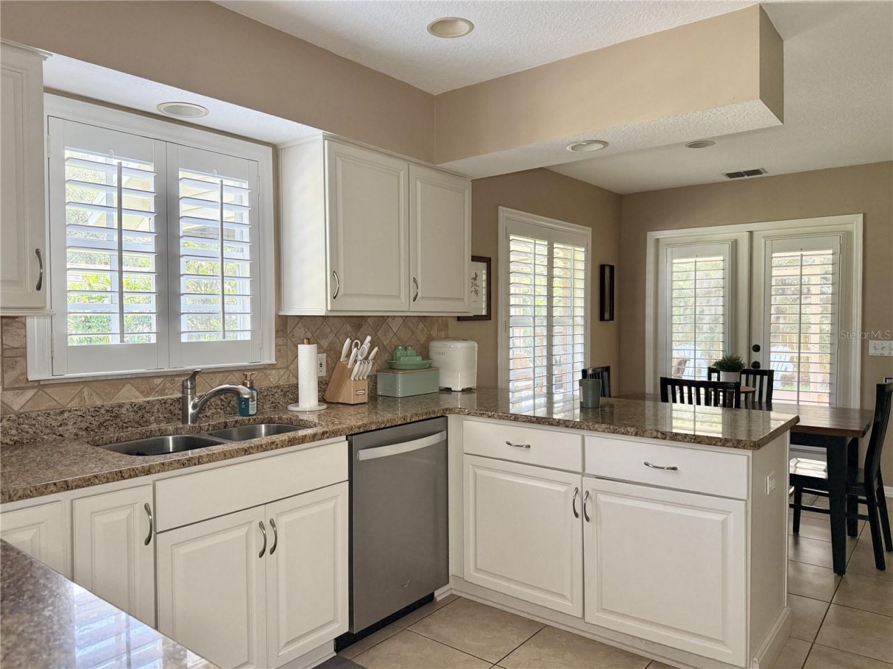 9306 Alanbrooke St, Temple Terrace, FL 33637 Photo