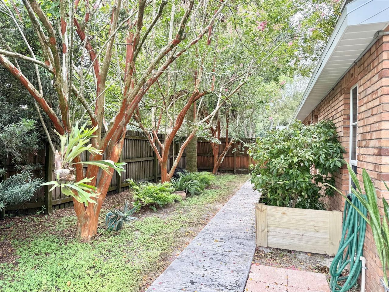 9306 Alanbrooke St, Temple Terrace, FL 33637 Photo
