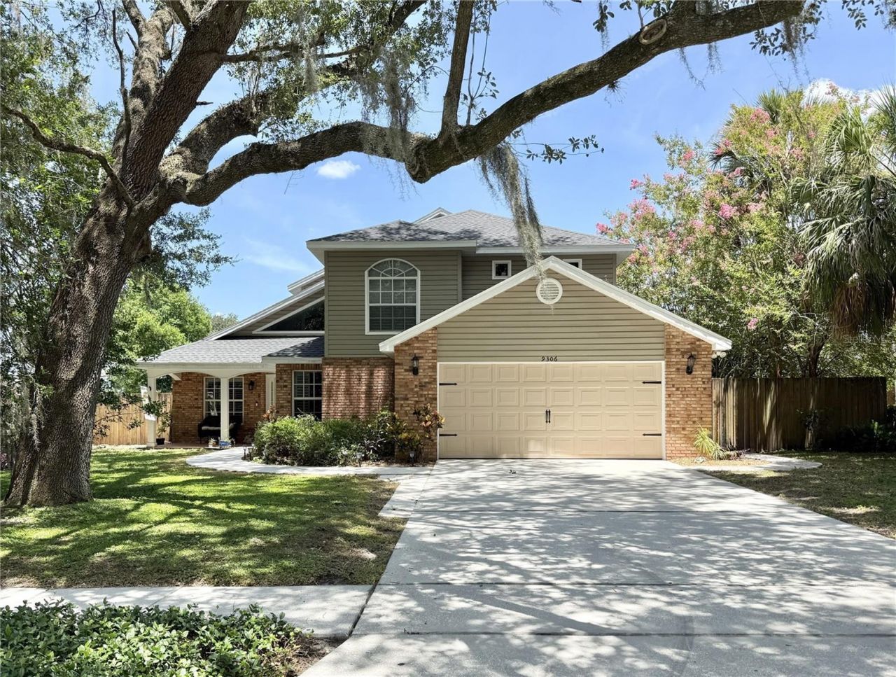 9306 Alanbrooke St, Temple Terrace, FL 33637 Photo
