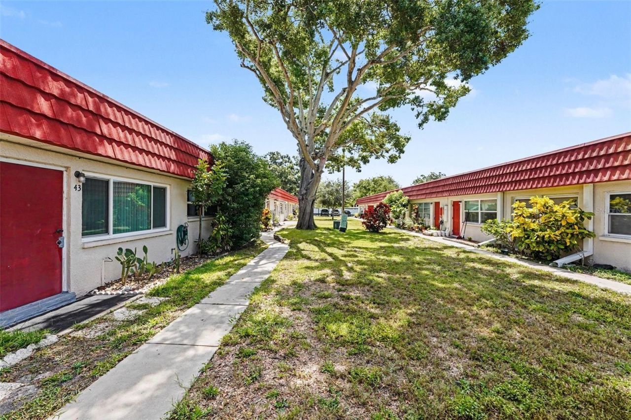 5870 38th Avenue N, Unit 43, Saint Petersburg, FL 33710 Photo