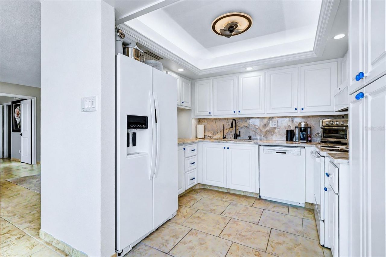 6145 Sun Boulevard, Unit 306, Saint Petersburg, FL 33715 Photo