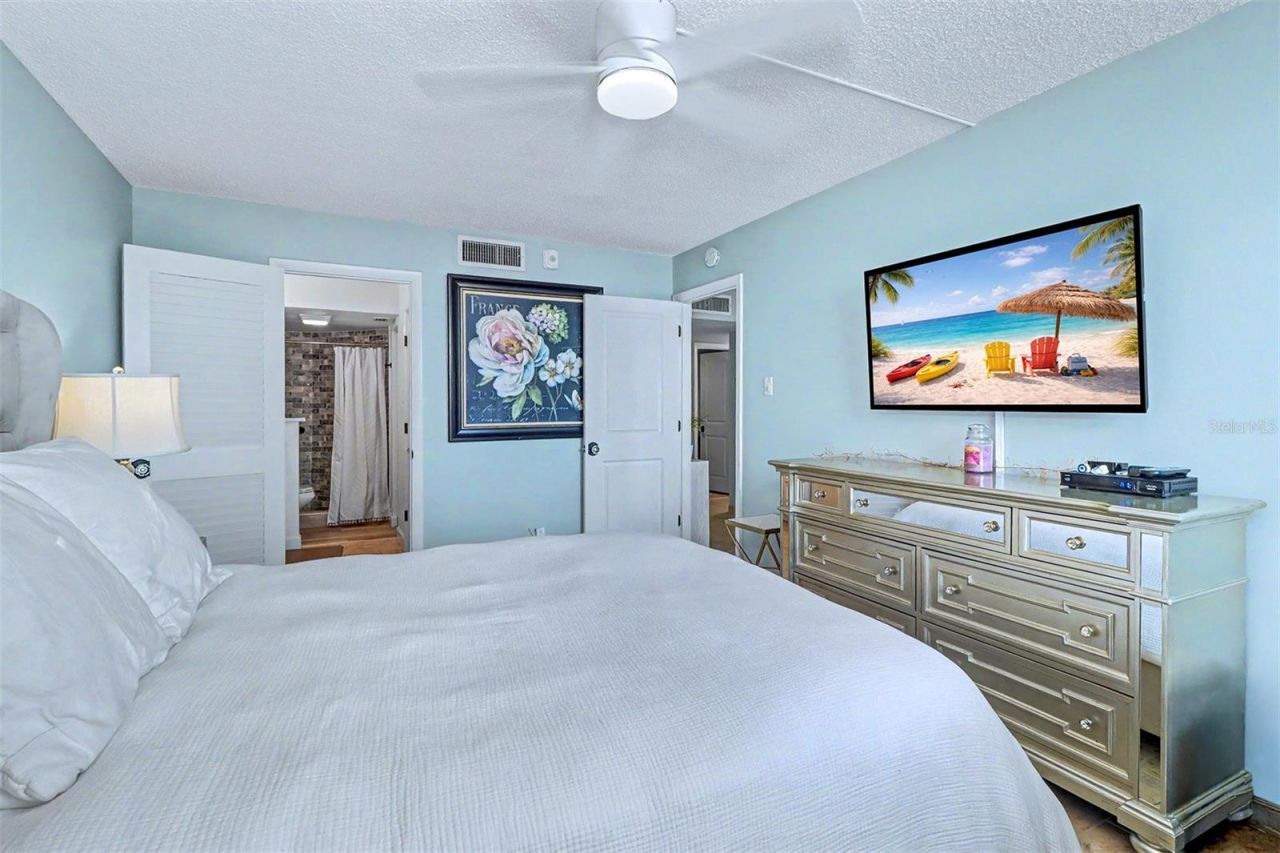 6145 Sun Boulevard, Unit 306, Saint Petersburg, FL 33715 Photo