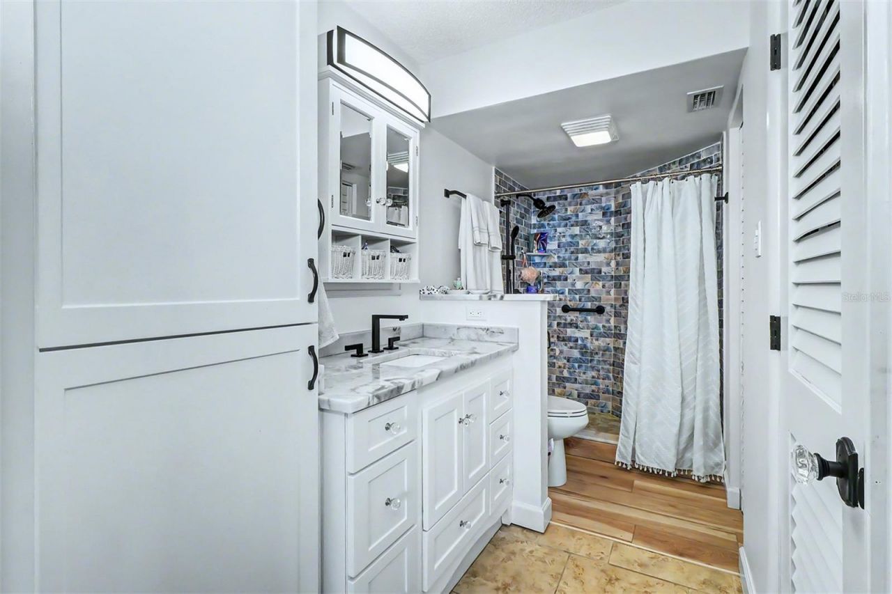 6145 Sun Boulevard, Unit 306, Saint Petersburg, FL 33715 Photo