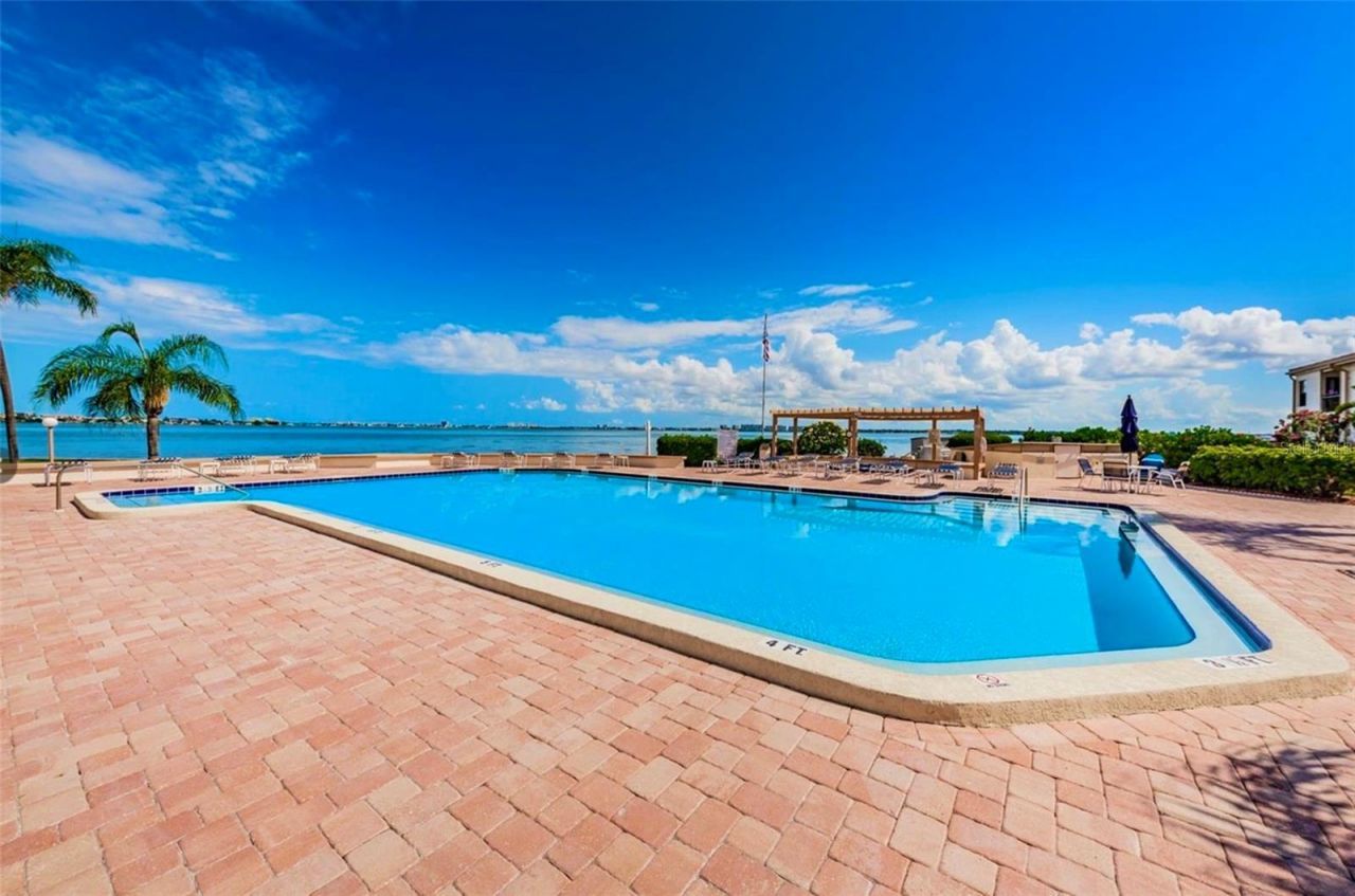 6145 Sun Boulevard, Unit 306, Saint Petersburg, FL 33715 Photo