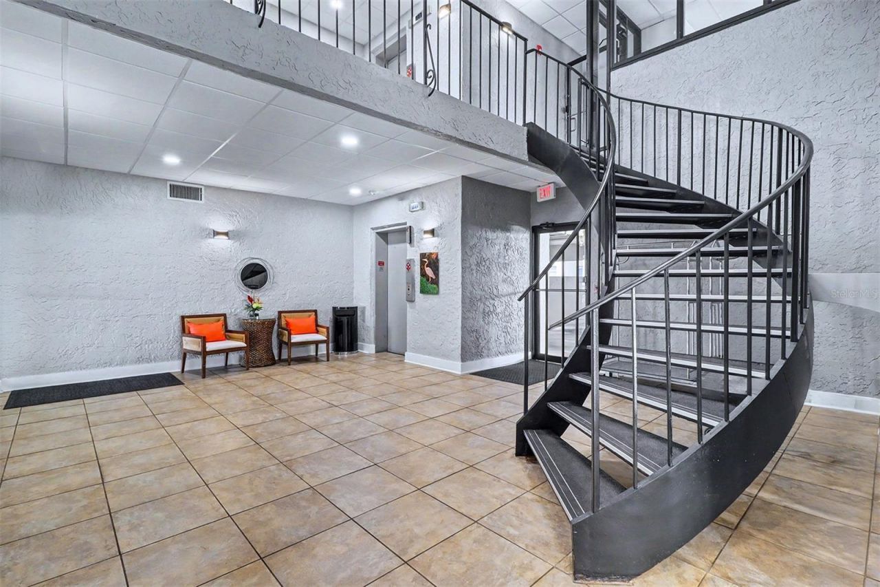 6145 Sun Boulevard, Unit 306, Saint Petersburg, FL 33715 Photo