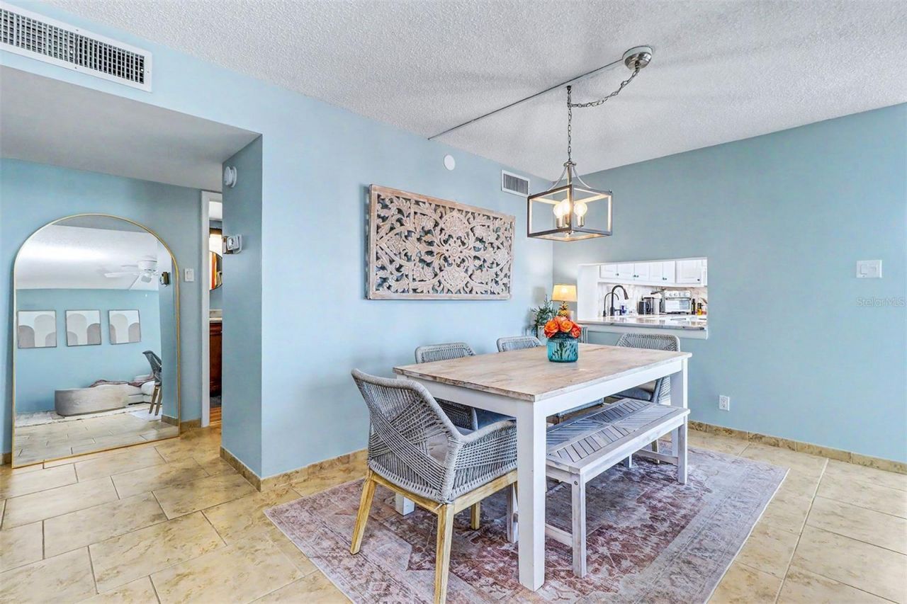 6145 Sun Boulevard, Unit 306, Saint Petersburg, FL 33715 Photo