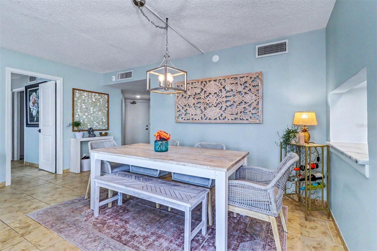 6145 Sun Boulevard, Unit 306, Saint Petersburg, FL 33715 Photo