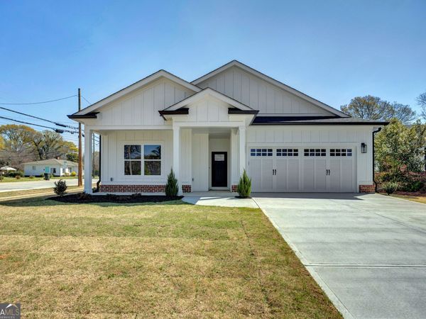 5186 Hartsook Drive NE, Covington, GA 30014