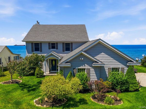 900 Sound Shore Road , Jamesport, NY 11947