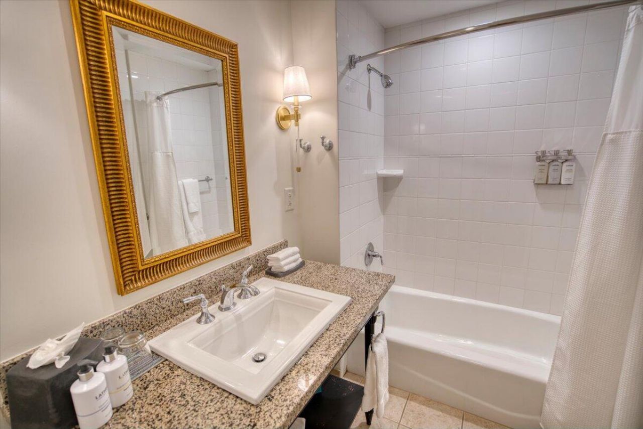 5804 Palmetto Drive Photo 17
