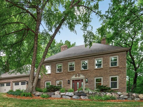 18401 Beaverwood Hill , Minnetonka, MN 55345