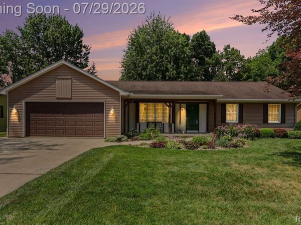 1317 Cranbrook Drive, Saginaw Twp, MI 48638