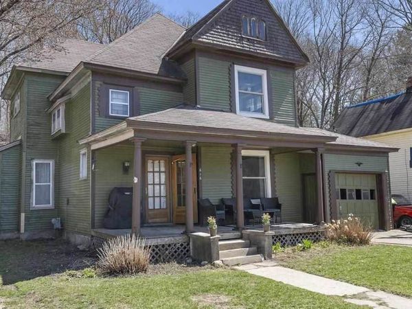 616 Main Street, Charlevoix, MI 49727