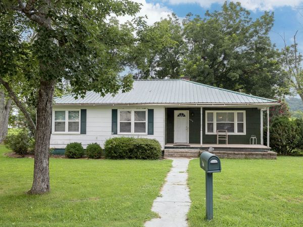 469 Cash Street, Spring City, TN 37381