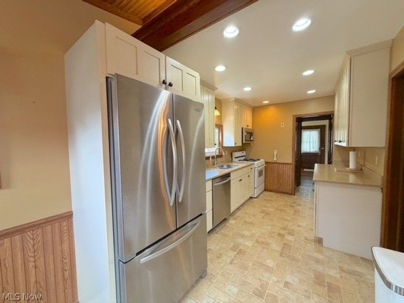 602 4th Street NW, New Philadelphia, OH 44663 Photo 10