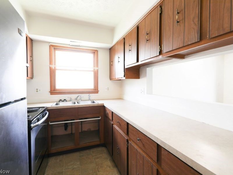 1258 Pembrooke Drive , Unit D, Salem, OH 44460 Photo 10