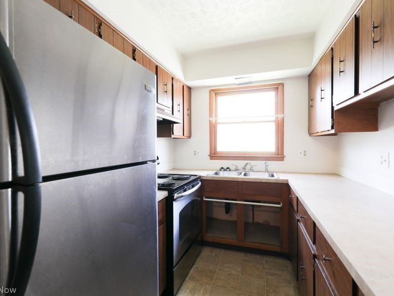 1258 Pembrooke Drive , Unit D, Salem, OH 44460 Photo 12