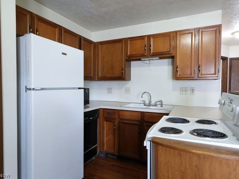 1269 Somerset Drive , Unit B, Salem, OH 44460 Photo 9