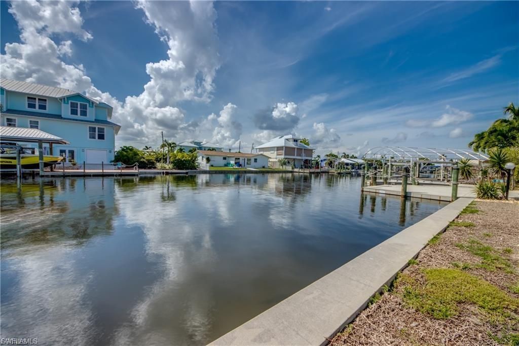 2701 Bruce St , Matlacha, FL 33993 Photo