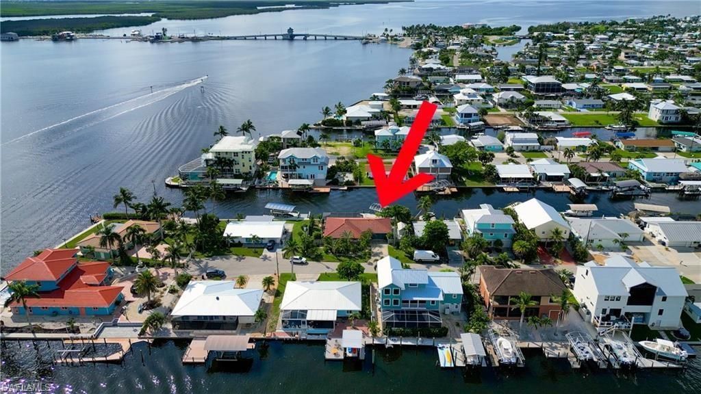 2701 Bruce St , Matlacha, FL 33993 Photo