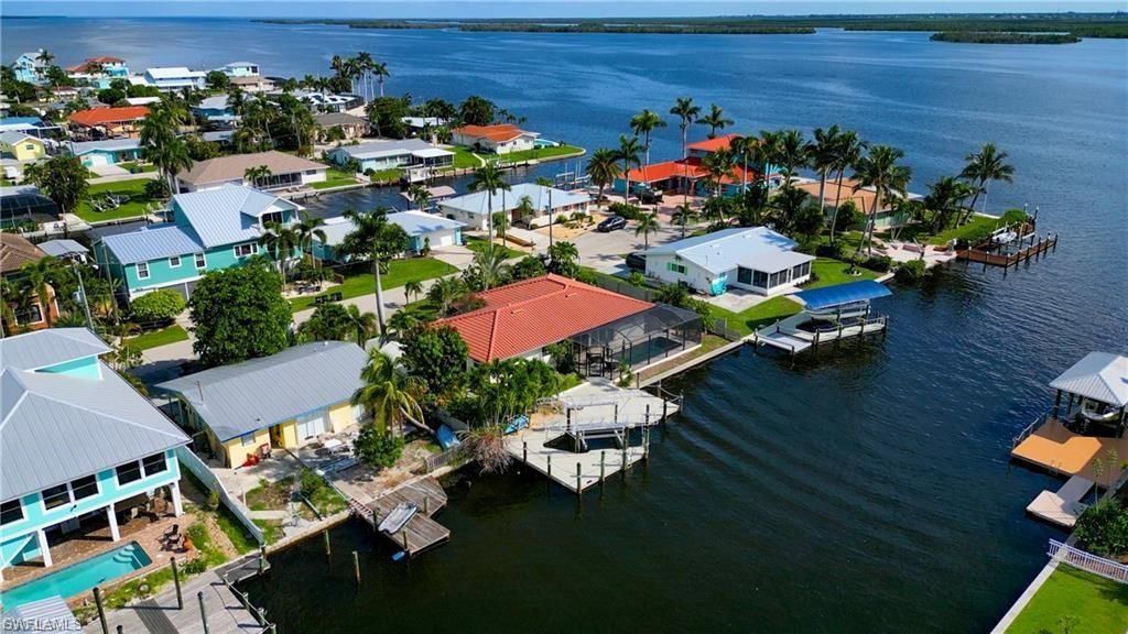 2701 Bruce St , Matlacha, FL 33993 Photo