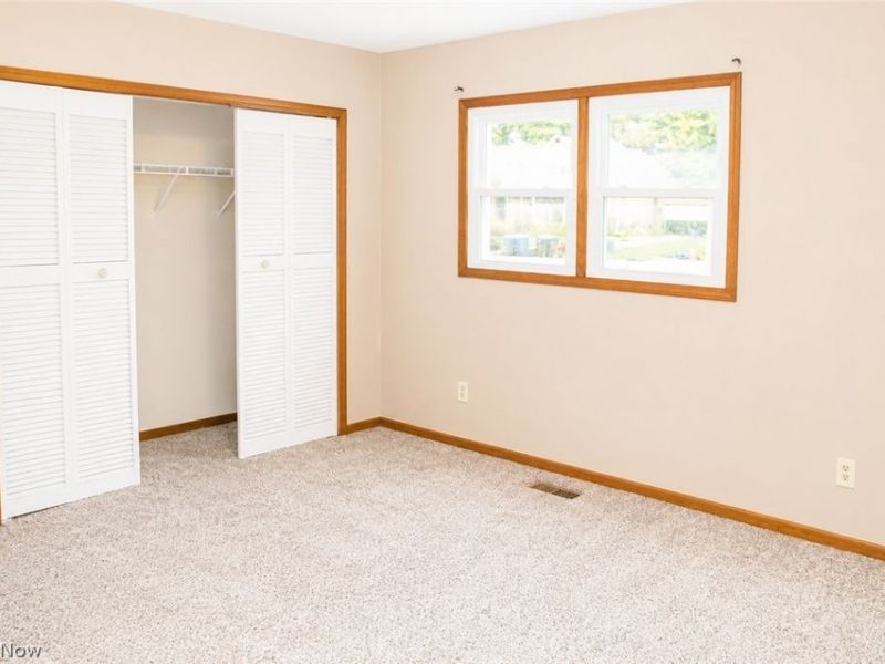 737 Grantwood Avenue, Sheffield Lake, OH 44054 Photo 17