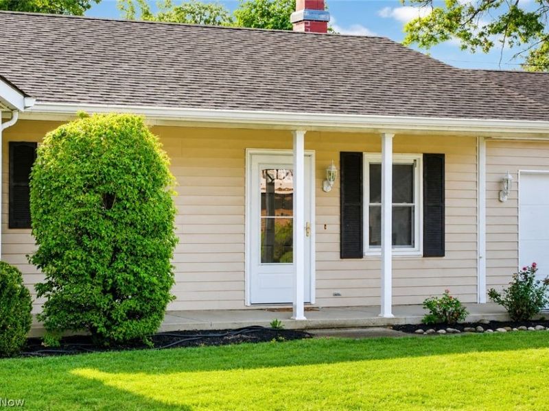 737 Grantwood Avenue, Sheffield Lake, OH 44054 Photo 3