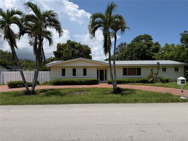 6305 Marlin Dr , Coral Gables, FL 33158