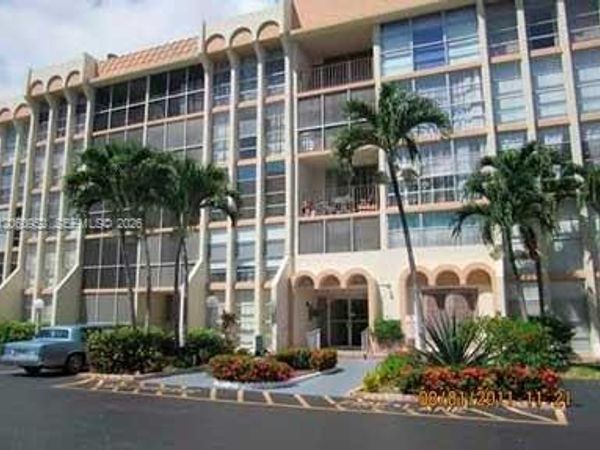 851 Three Islands Blvd , Unit 108, Hallandale Beach, FL 33009