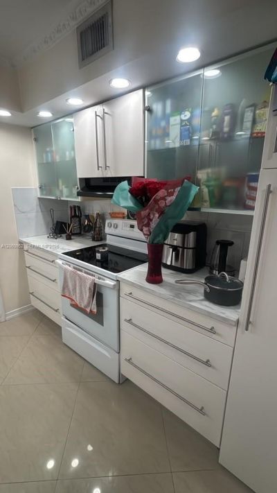 851 Three Islands Blvd, Unit 108, Hallandale Beach, FL 33009 Photo