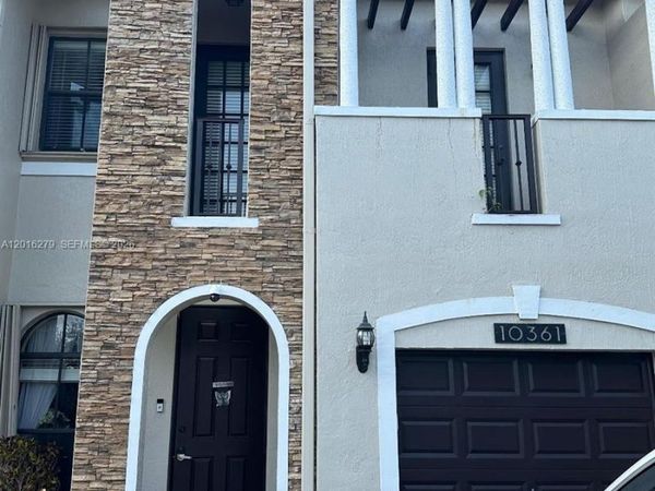 10361 NW 32nd Ter , Doral, FL 33172