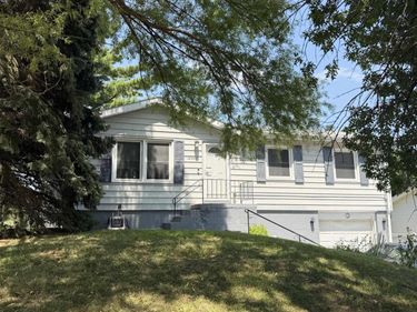 1206 W 15th Avenue, Bellevue, NE 68005