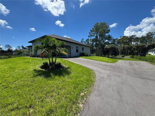 308 Golden Gate BLVD E, NAPLES, FL 34120
