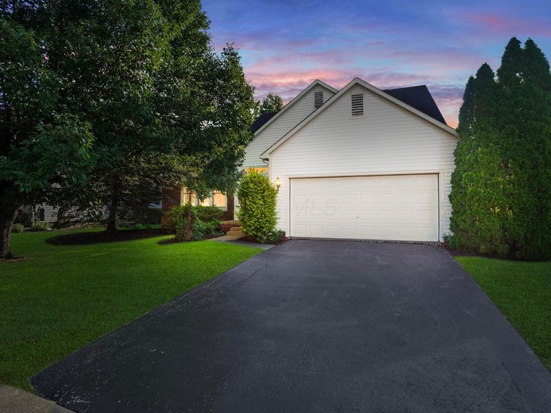 1811 Deer Crossing Drive, Marysville, OH 43040 Photo 1