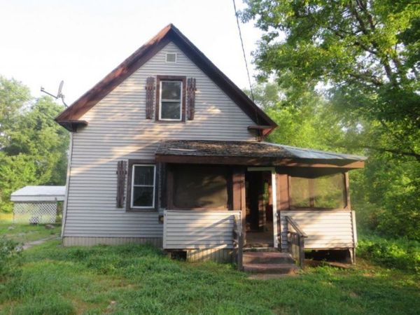 81 Water Street, Lancaster, NH 03584