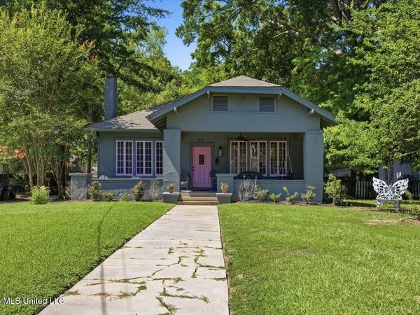 211 E Center Street, Canton, MS 39046