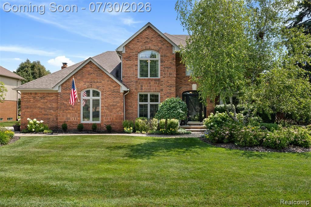 4086 Glencastle Drive , Troy, MI 48098 Main Photo