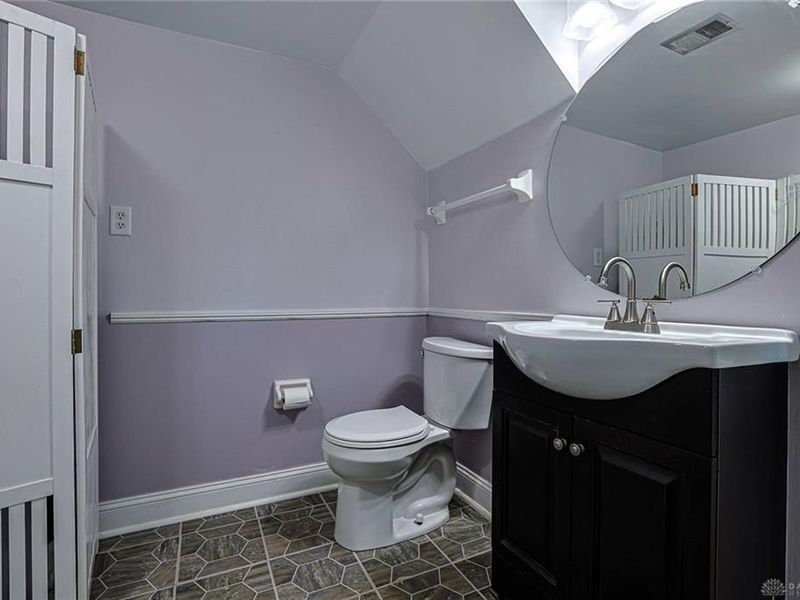 1438 Crown Point Court, Beavercreek, OH 45434 Photo 4