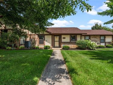 62 Tamarack Trail, Springboro, OH 45066