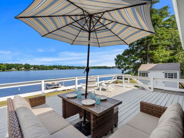 10 Pine Bluff Ave, Merrimac, MA 01860