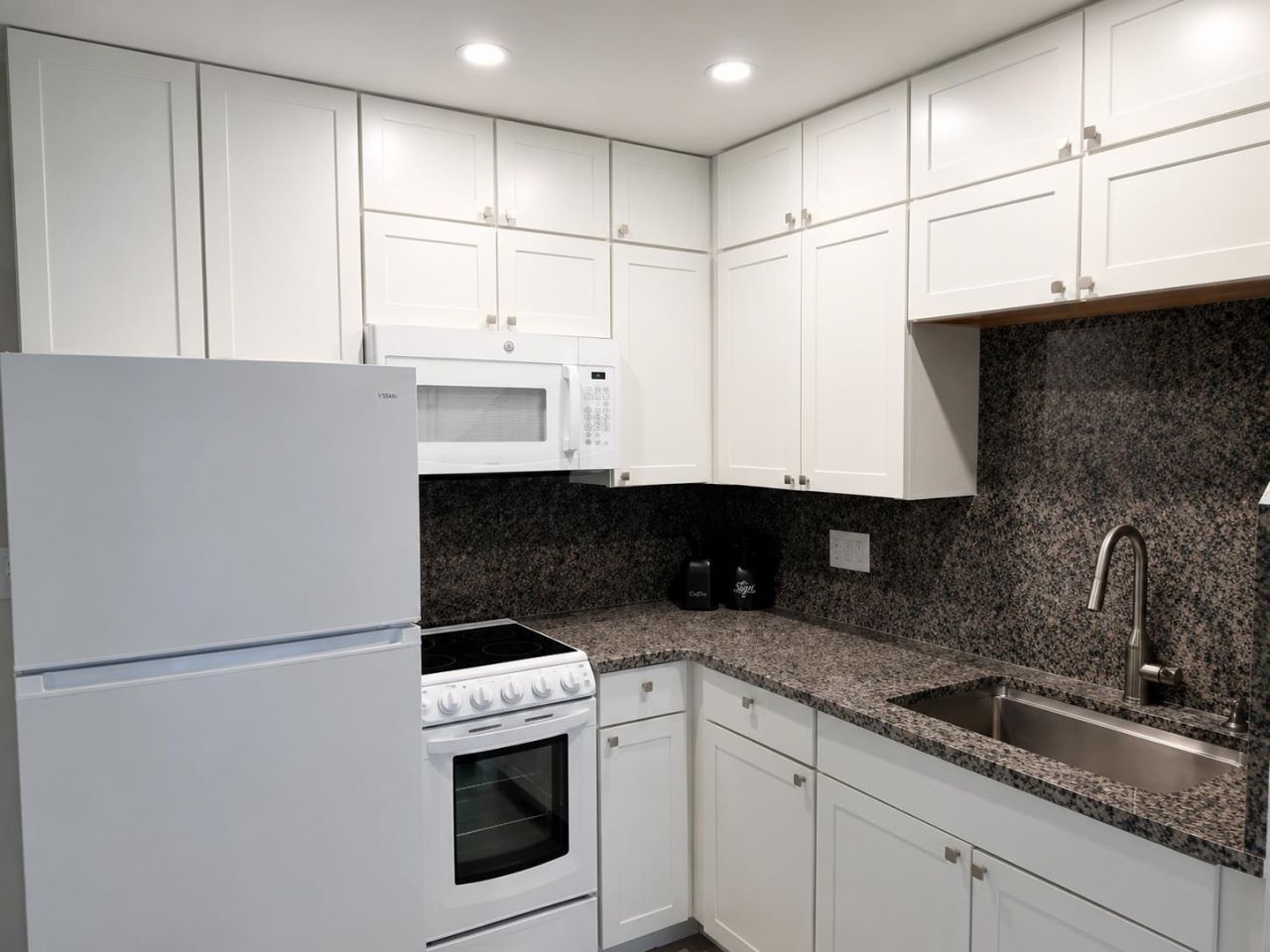 5905 S Kings Hwy.  Photo 8