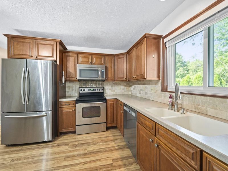 3937 Three Rivers Drive, Groveport, OH 43125 Photo 14