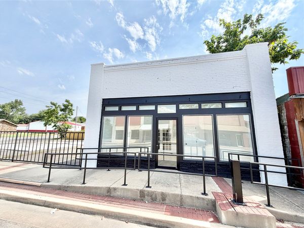 132 N Lee Street, Fort Gibson, OK 74434