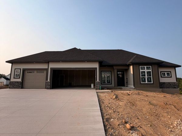 18583 Jabiru Path , Lakeville, MN 55044