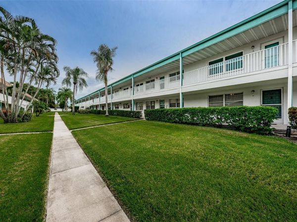 5217 81ST STREET N, Unit 11, ST PETERSBURG, FL 33709