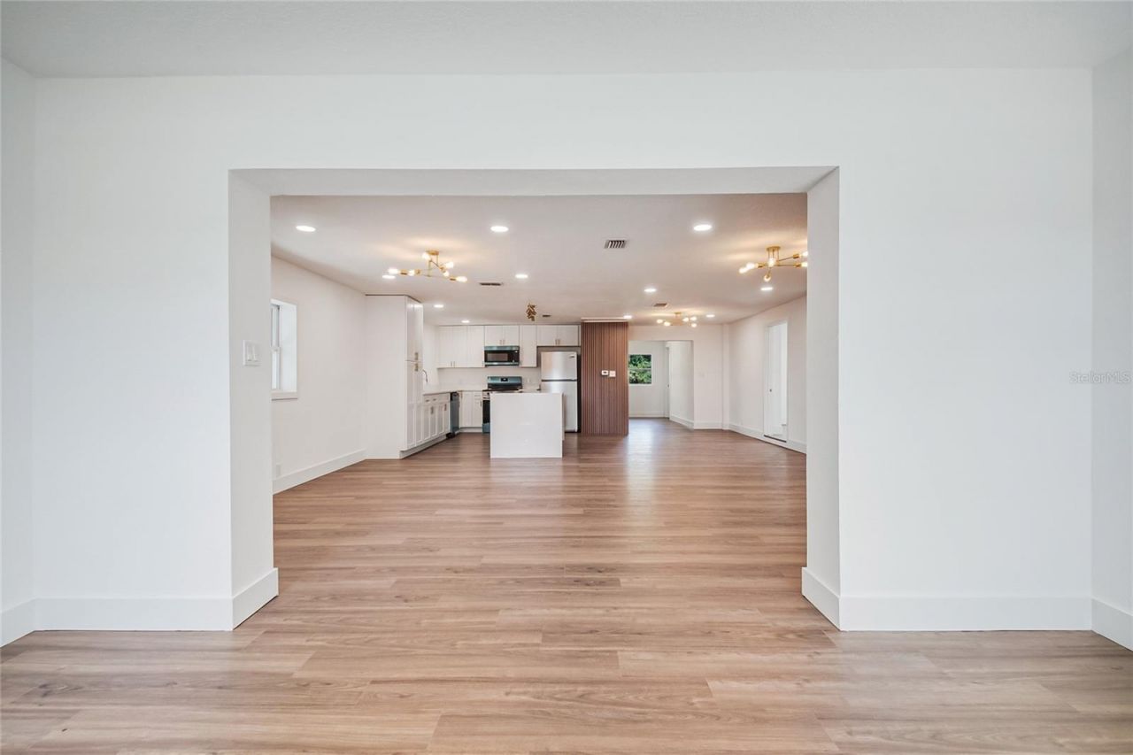 842 Dennis Avenue, Orlando, FL 32807 Photo