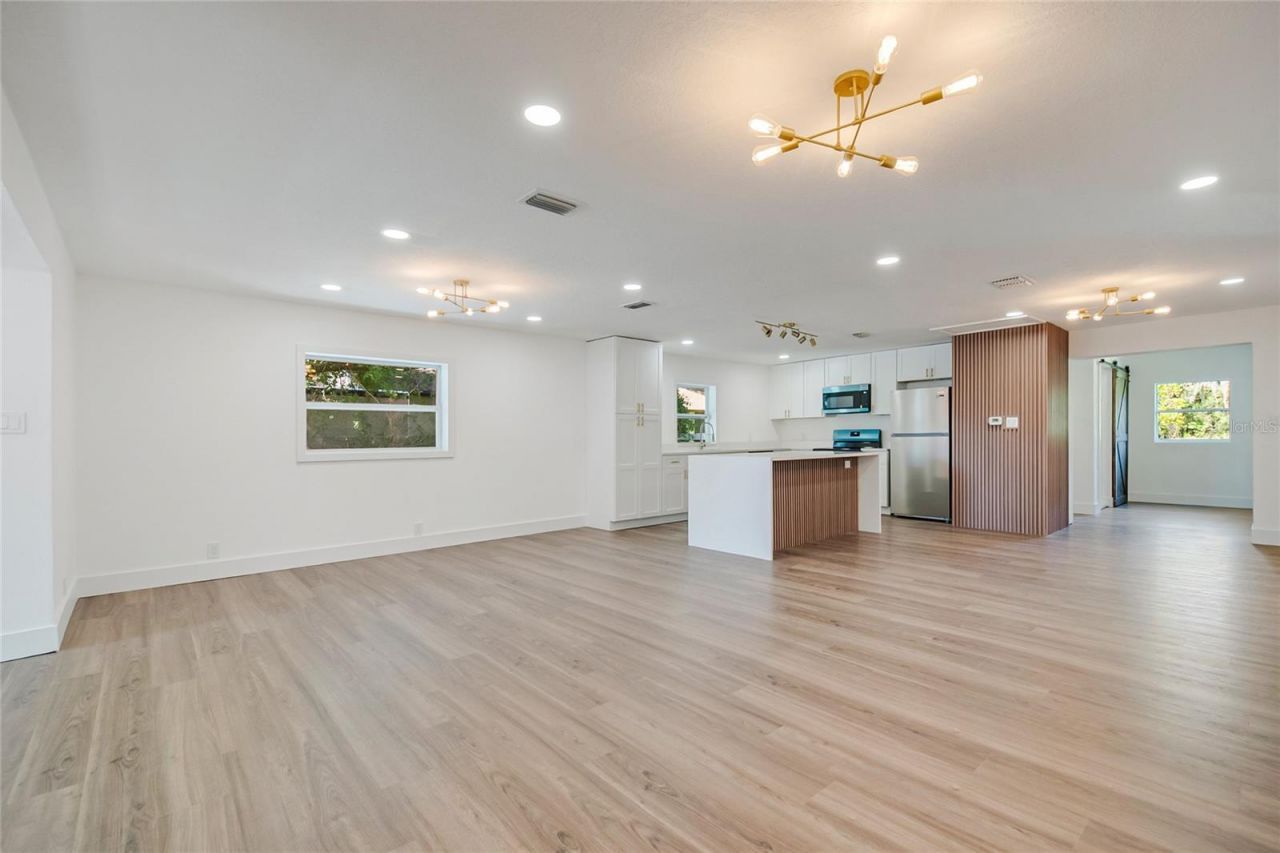842 Dennis Avenue, Orlando, FL 32807 Photo