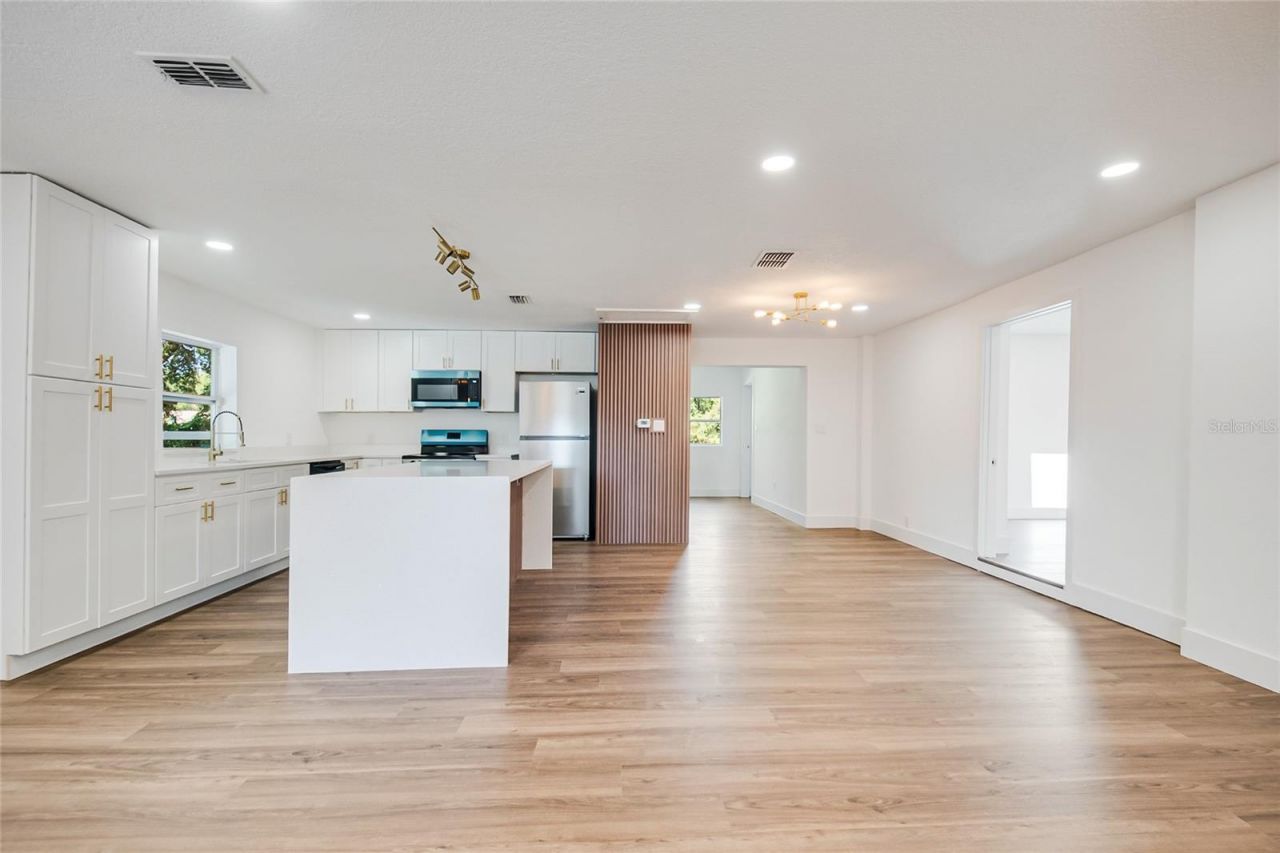 842 Dennis Avenue, Orlando, FL 32807 Photo