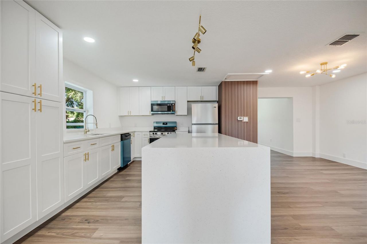 842 Dennis Avenue, Orlando, FL 32807 Photo